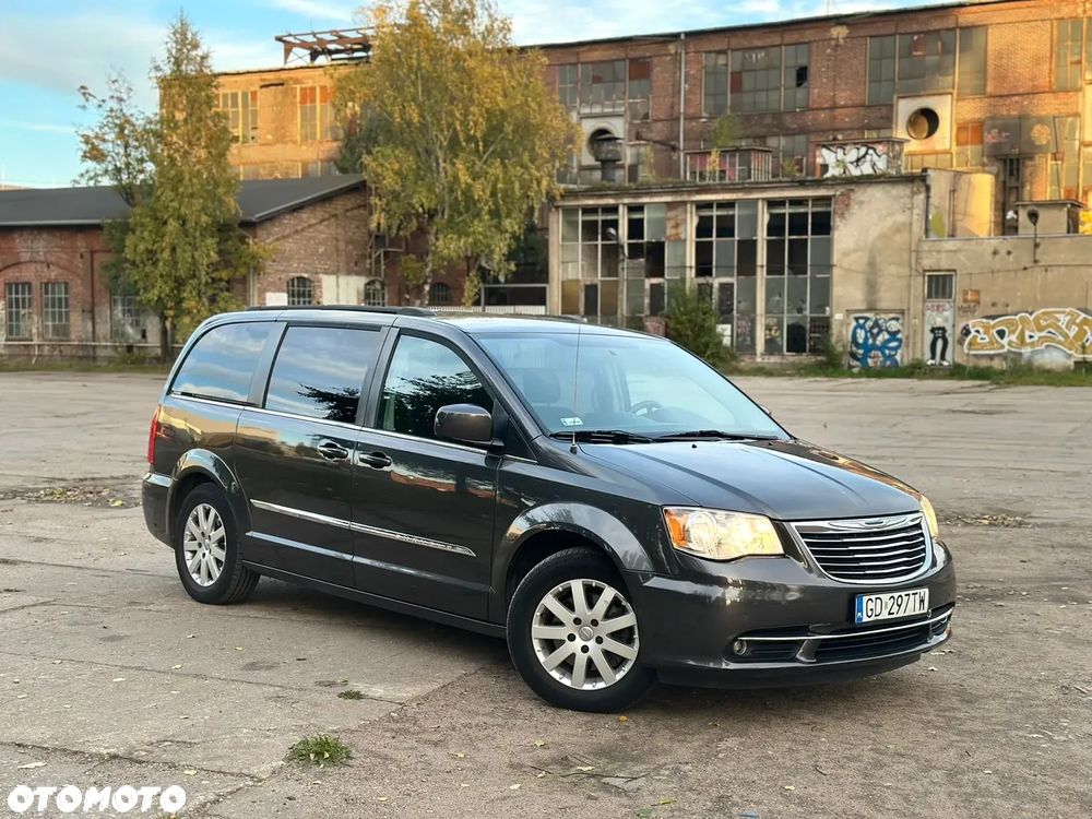 Chrysler Town & Country 3.6 Touring - 2