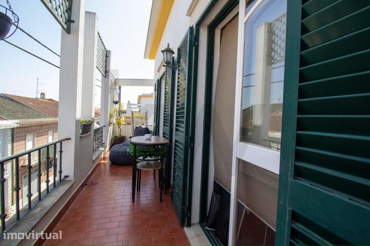 Excelente Oportunidade em Almeirim – Apartamento T3 com Terraço e Gara - Grande imagem: 5/28