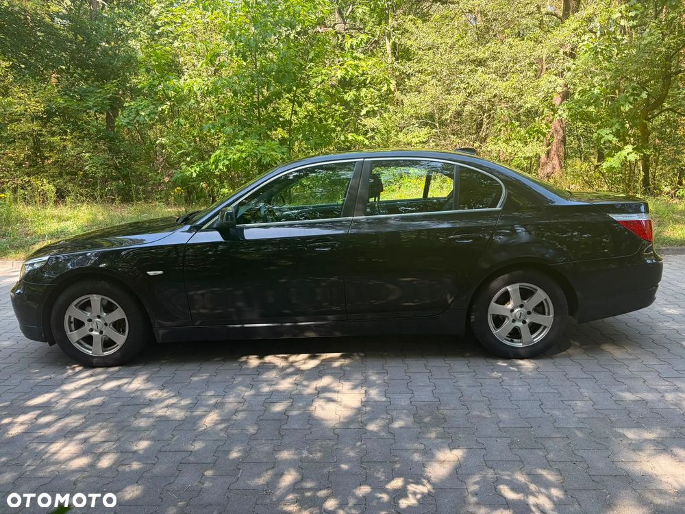 BMW Seria 5 520d Edition Exclusive - 3