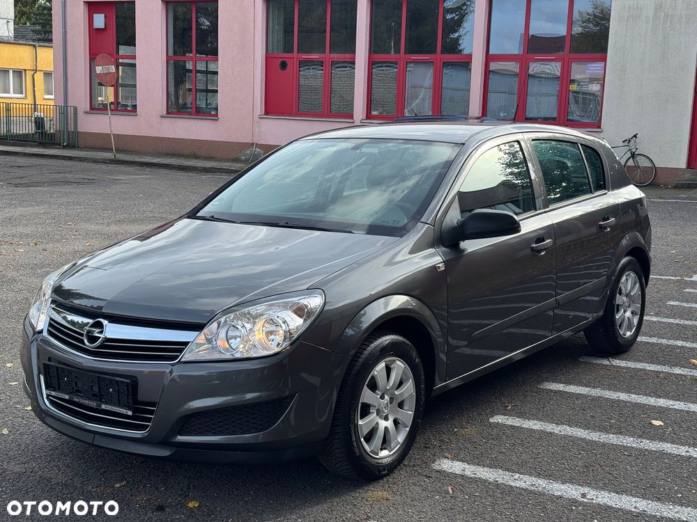 Opel Astra - 2
