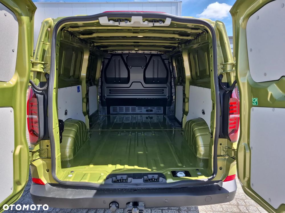 Volkswagen Transporter - 18