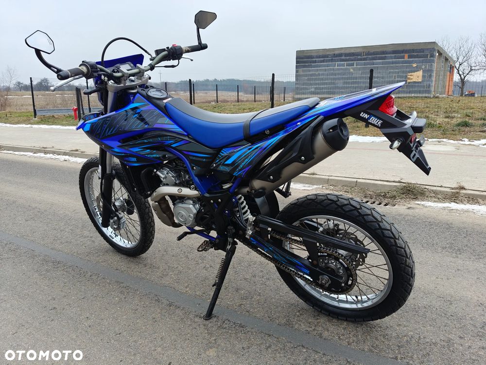 Yamaha WR - 7