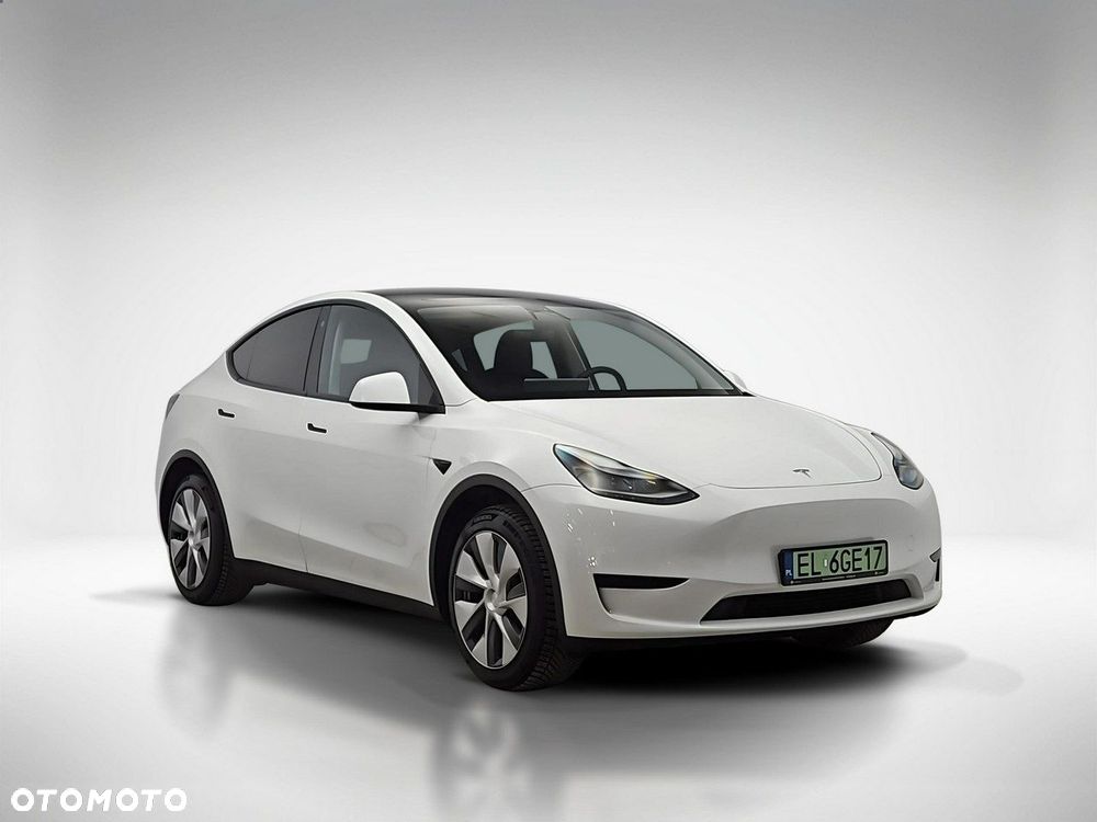Tesla Y Long Range RWD - 7