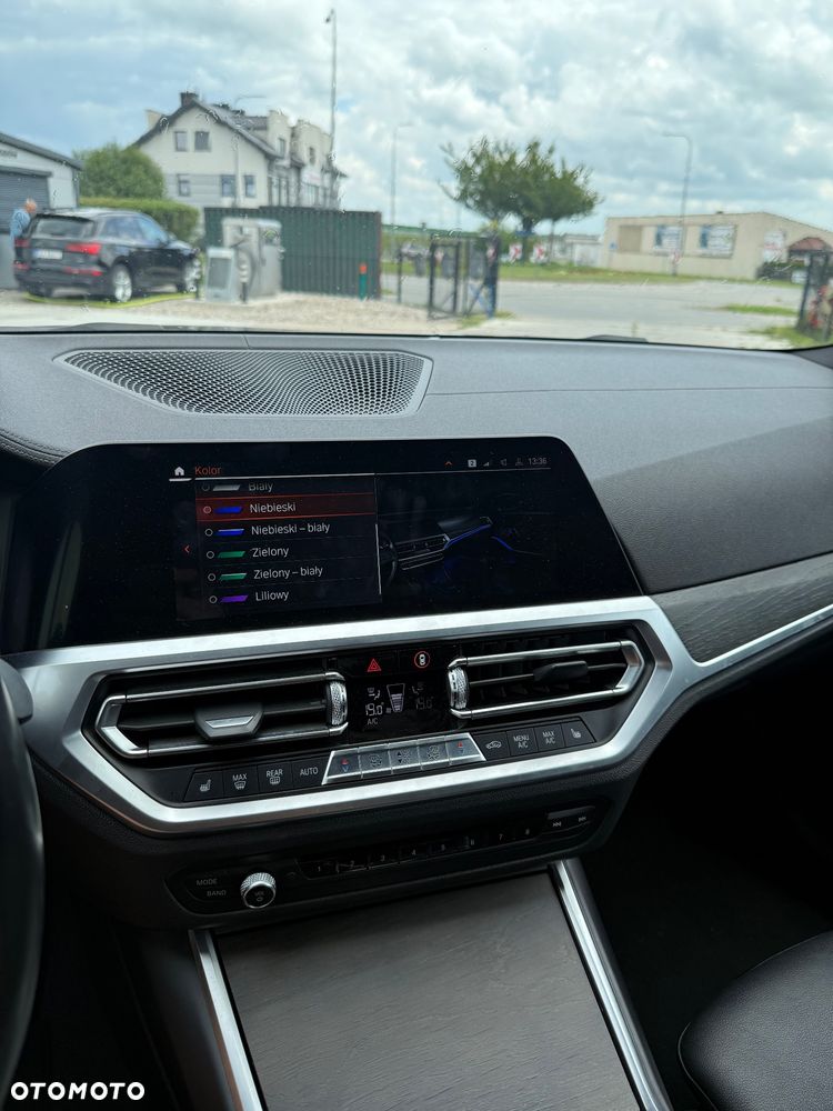 BMW Seria 3 M340i xDrive sport - 16