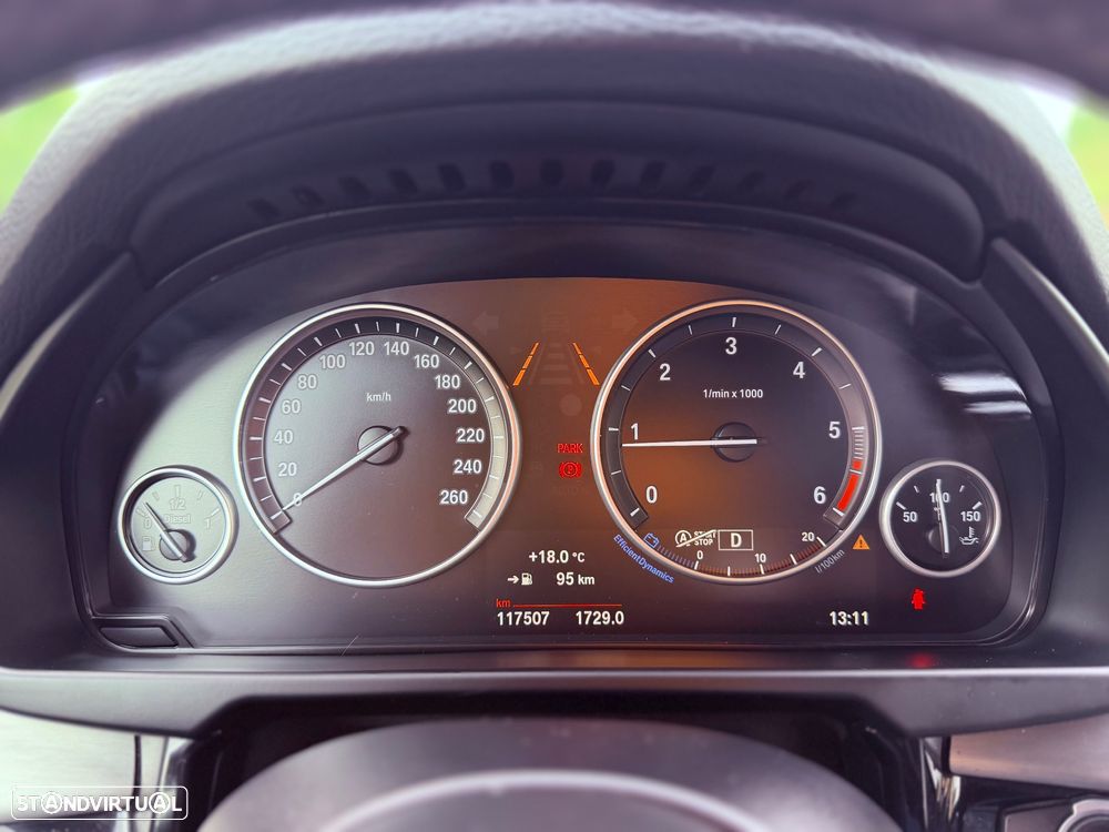 BMW X5 25 d xDrive Pack M - 29