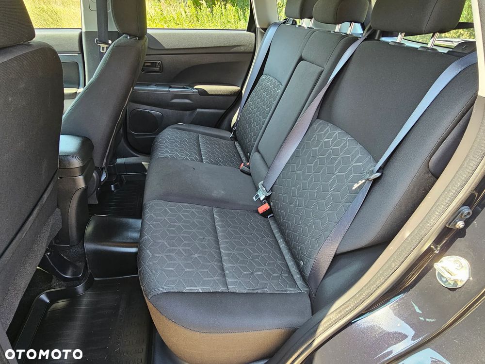 Mitsubishi ASX 2.0 4WD CVT Intro Edition+ - 19