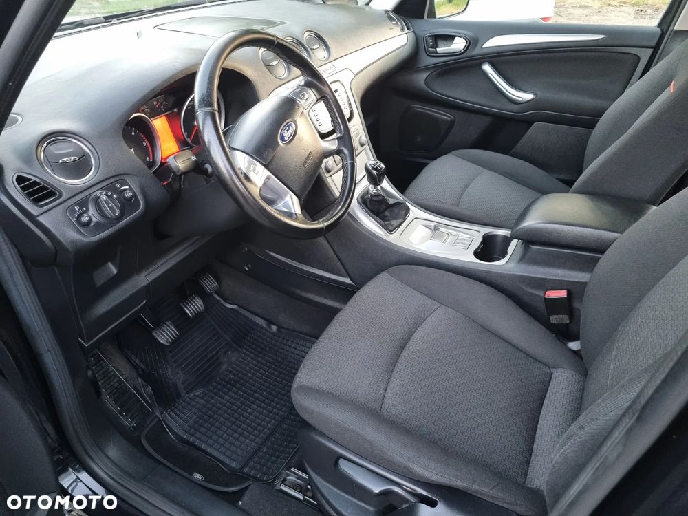 Ford Galaxy 2.0 TDCi Titanium - 23