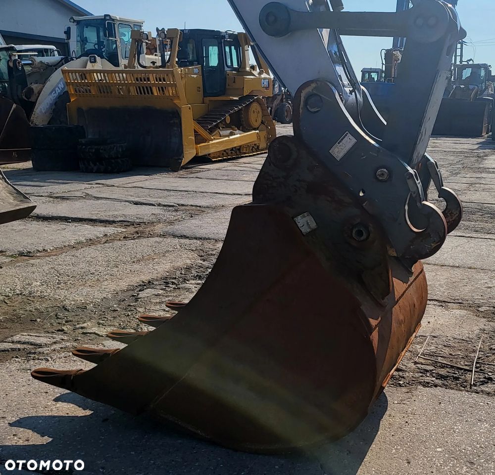 Liebherr A920 - 12