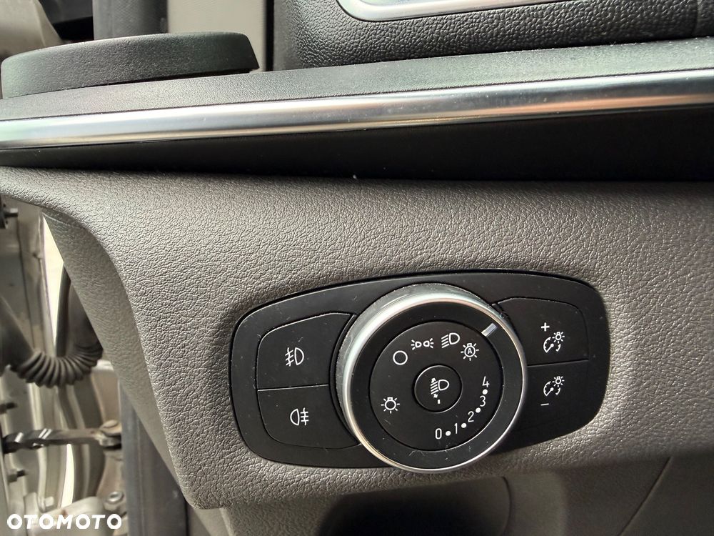 Ford Tourneo Custom 2.0 TDCi L2 Titanium SelectShift - 26