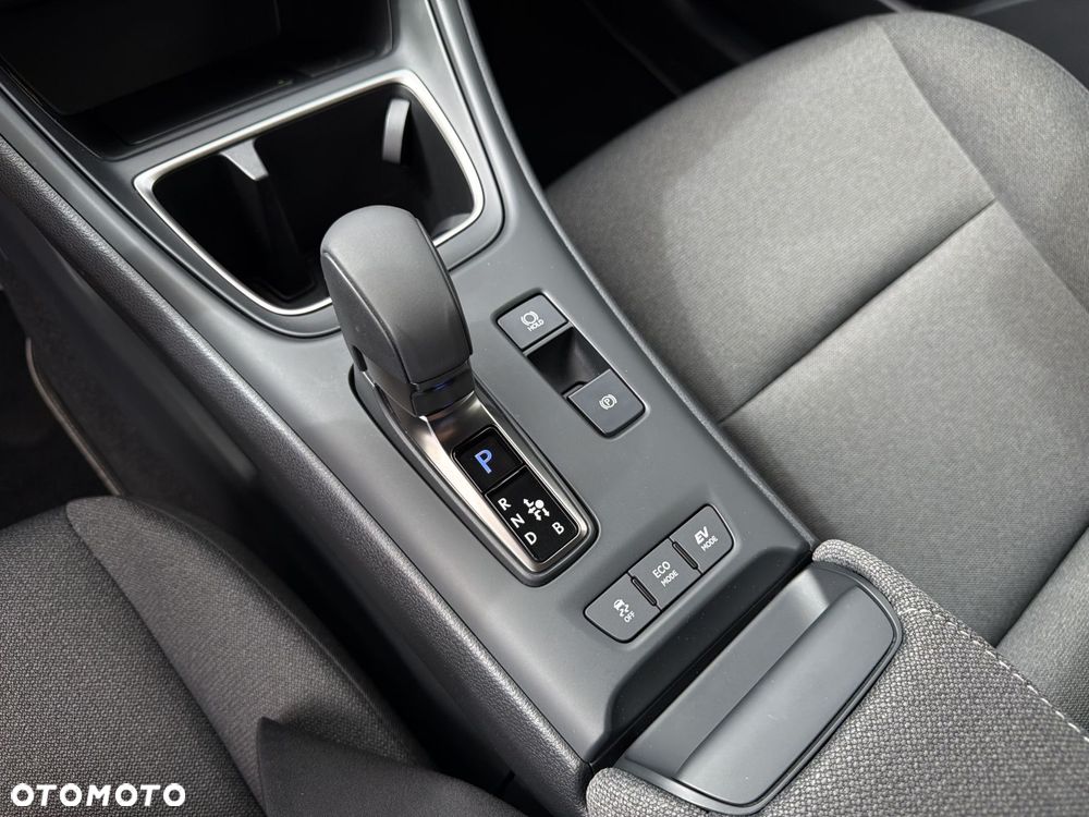 Lexus LBX 1.5 Hybrid - 25