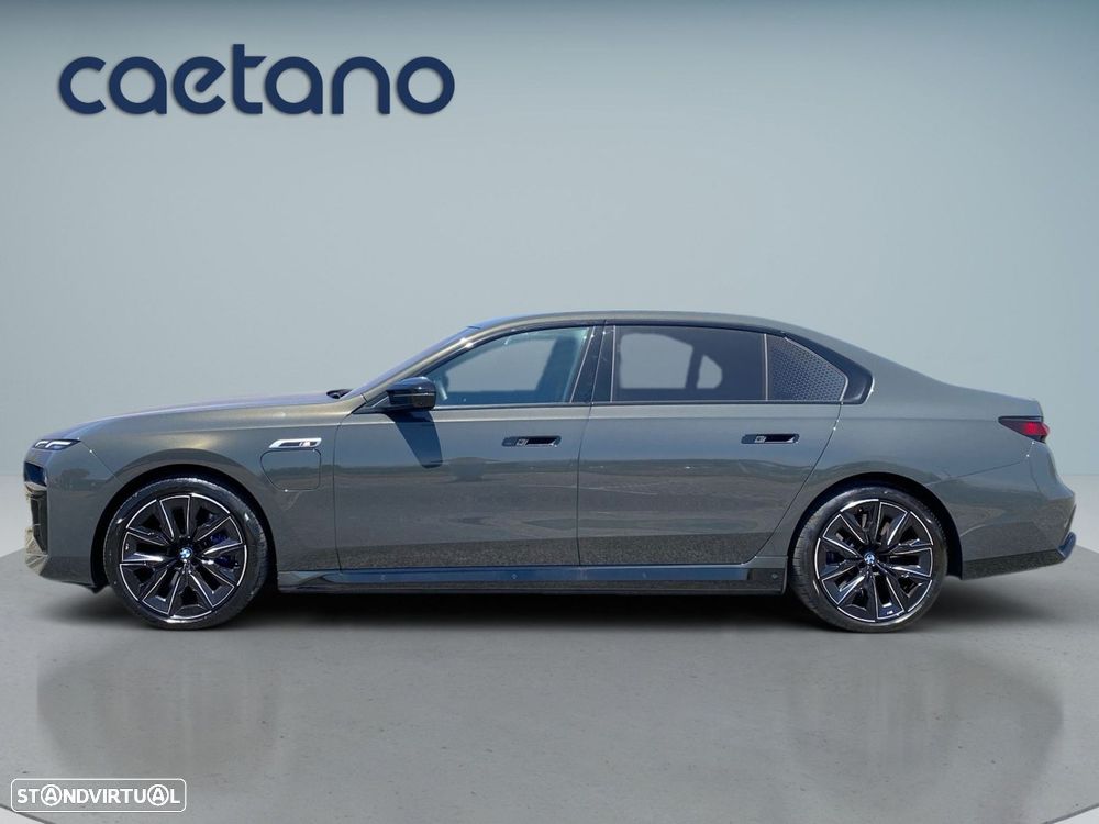 BMW 760 M760e xDrive - 34