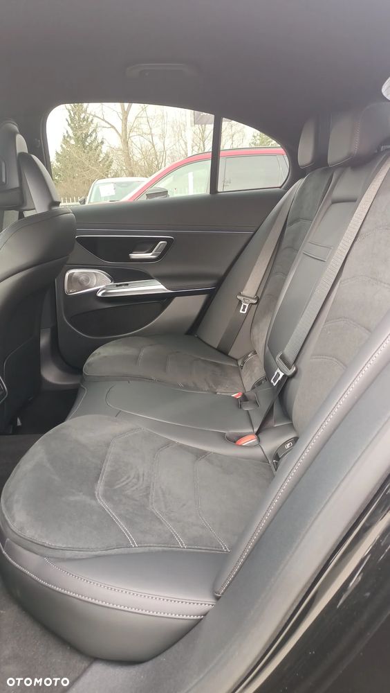 Mercedes-Benz Klasa E 300 de PHEV 4-Matic AMG 9G-Tronic - 14