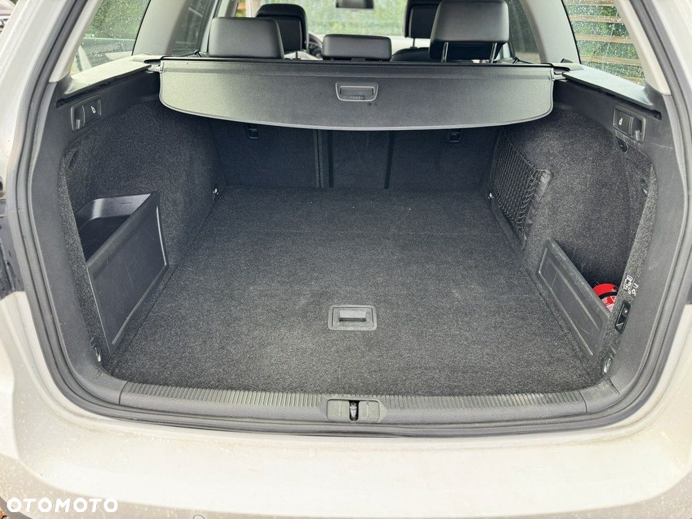 Volkswagen Passat Alltrack - 36