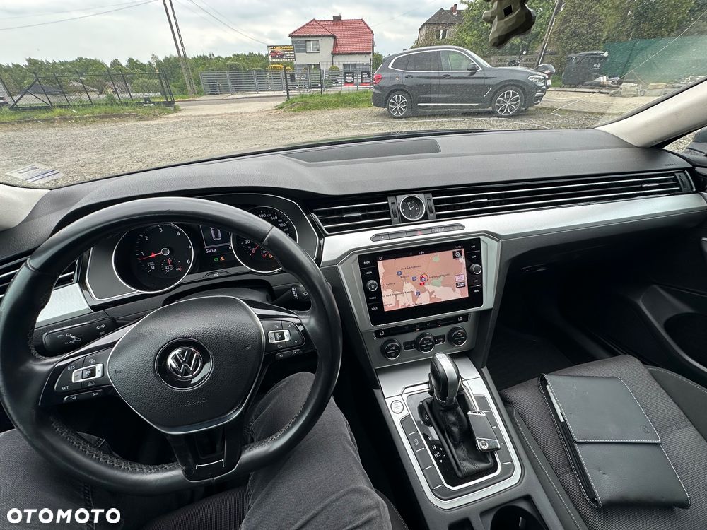 Volkswagen Passat - 9