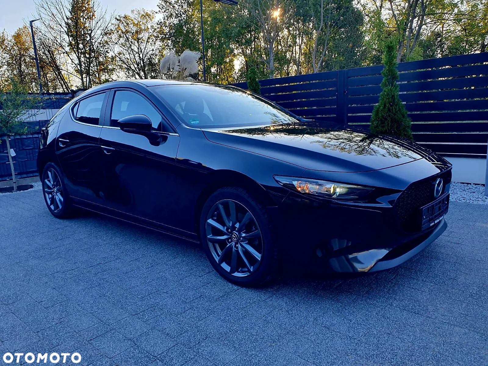 Mazda 3 e-SKYACTIV-G 2.0 M HYBRID - 6