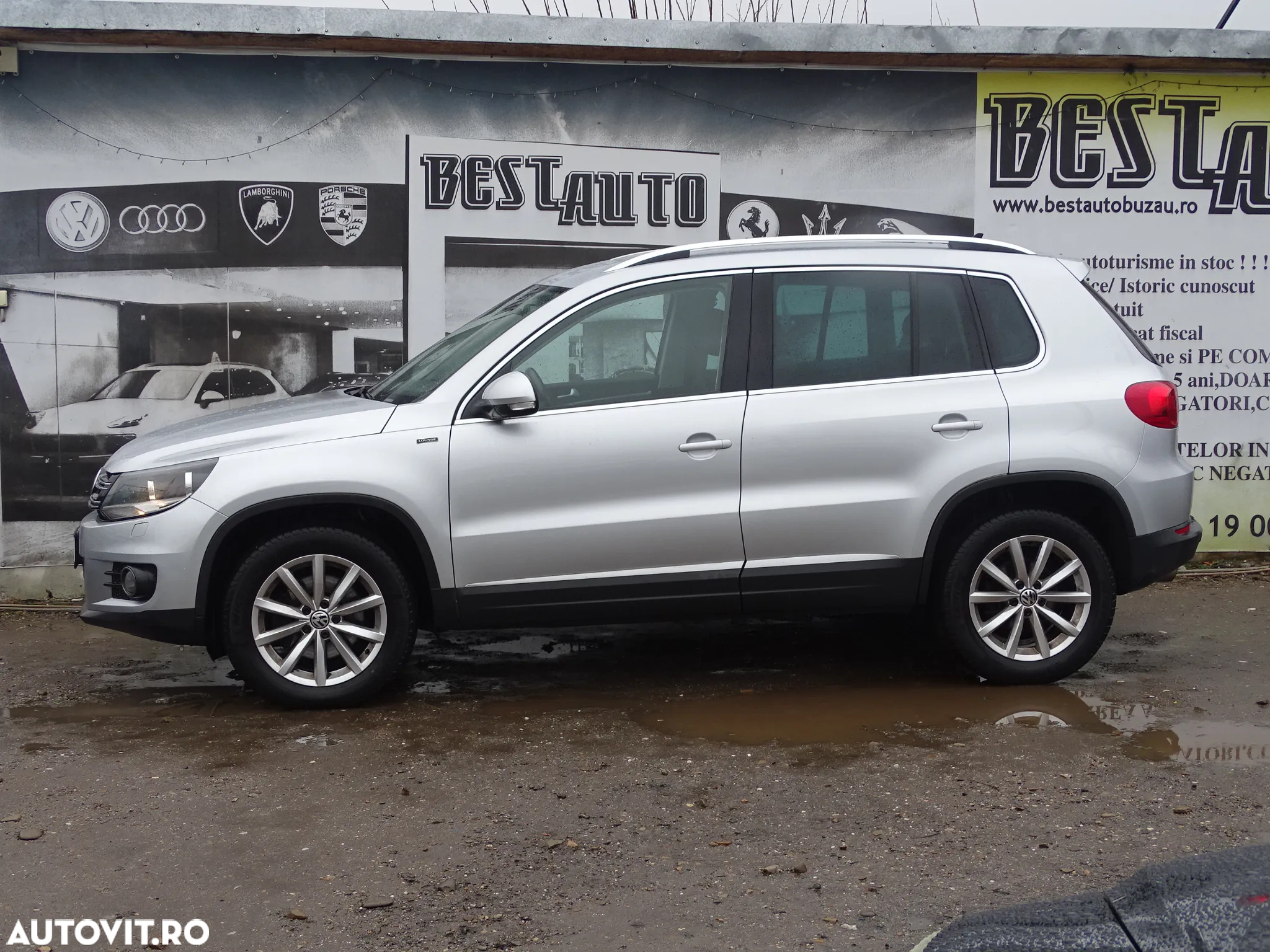 Volkswagen Tiguan 2.0 TDI SCR 4MOTION BlueMotion Technology Lounge Sport & Style - 3