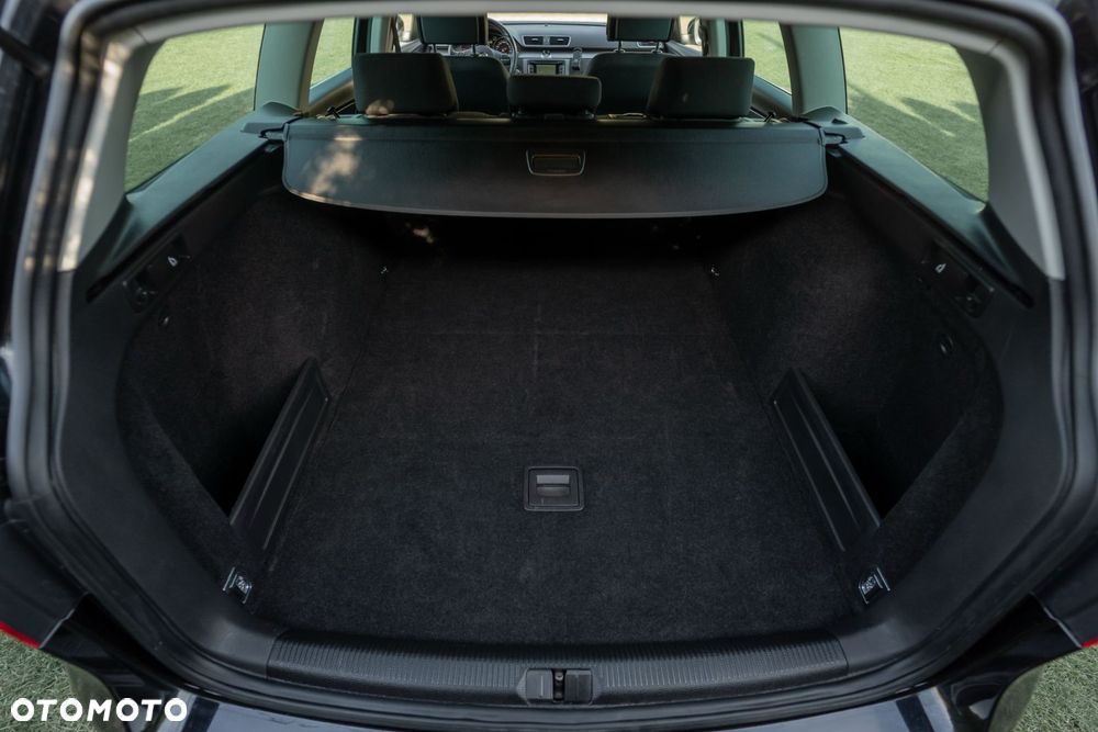 Volkswagen Passat 2.0 Blue TDI SCR Highline - 24
