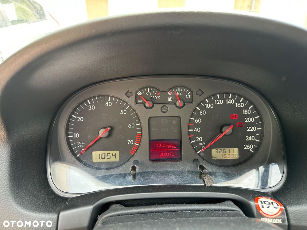 Volkswagen Bora 1.6 Basis - 7