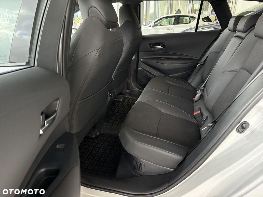 Toyota Corolla 2.0 Hybrid GR Sport Dynamic - 14