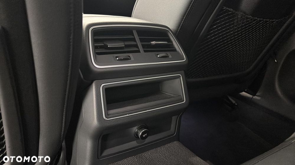 Audi A6 Allroad - 25