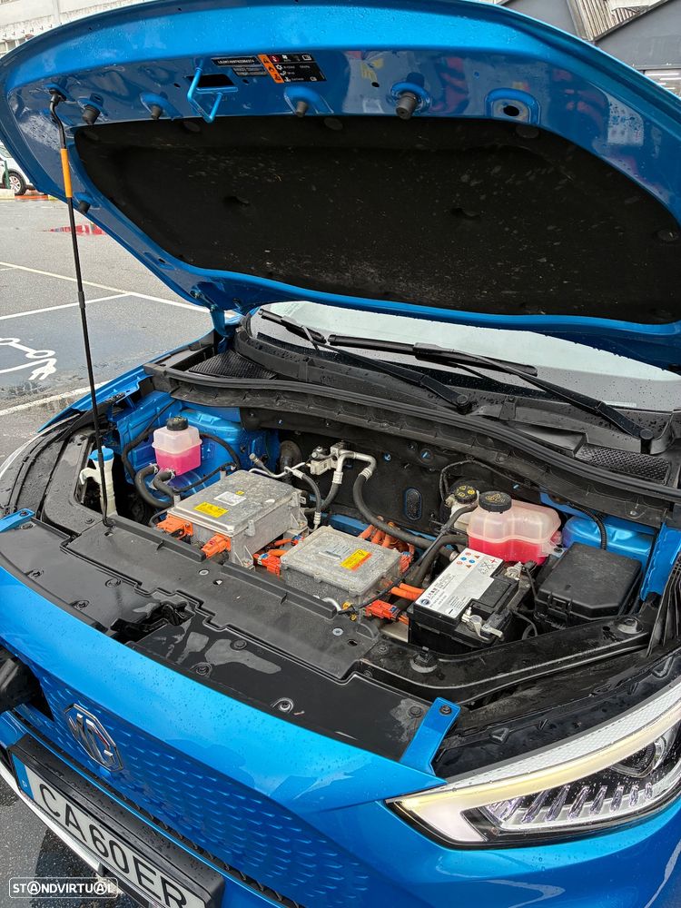 MG ZS Standard Luxury - 11