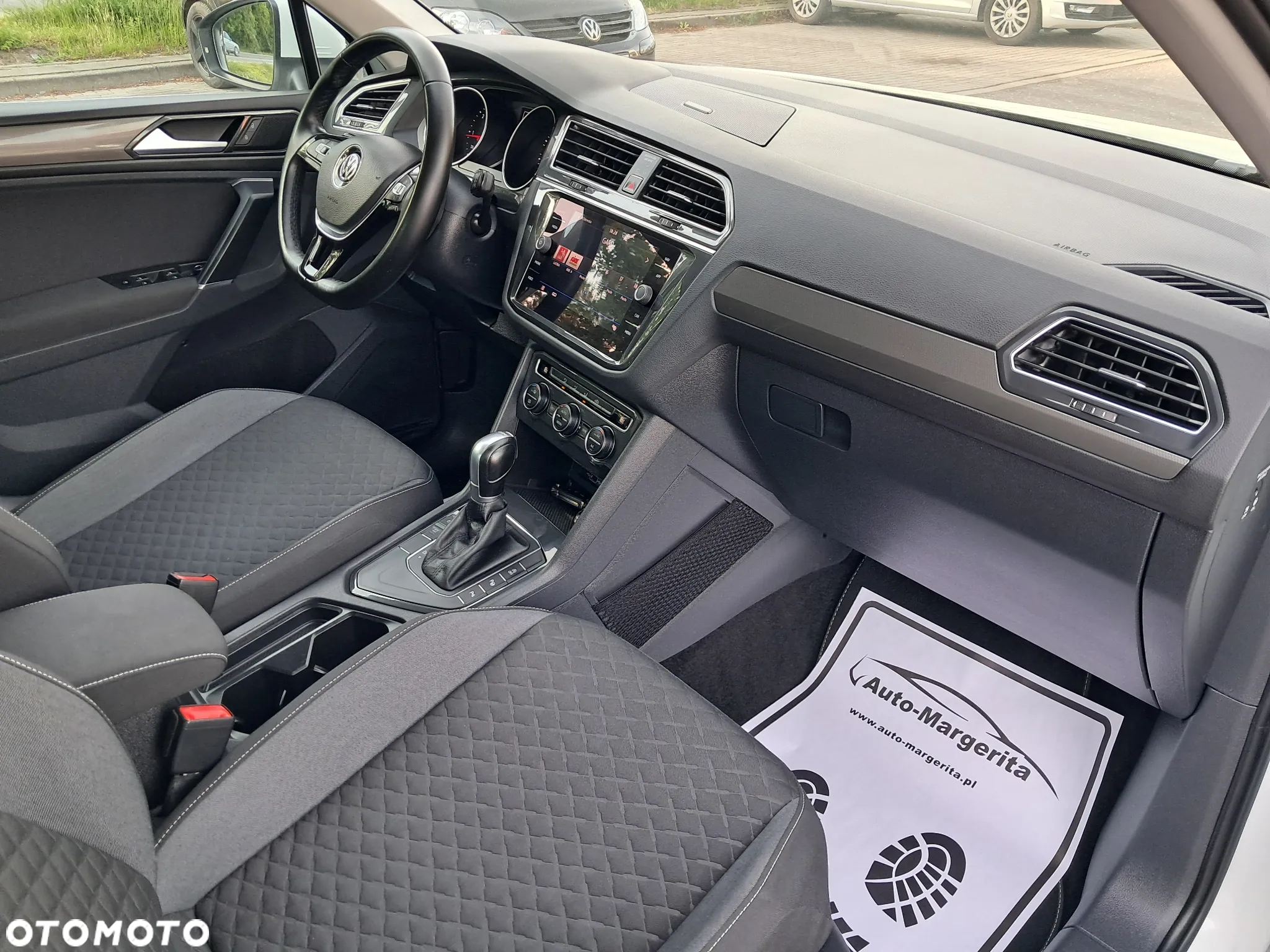 Volkswagen Tiguan - 28