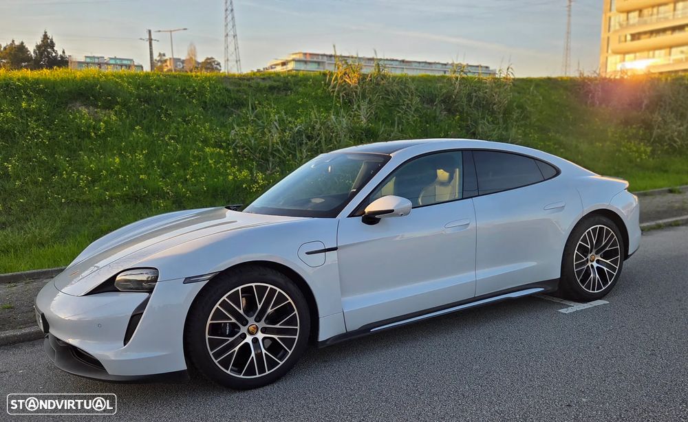 Porsche Taycan 4S - 2
