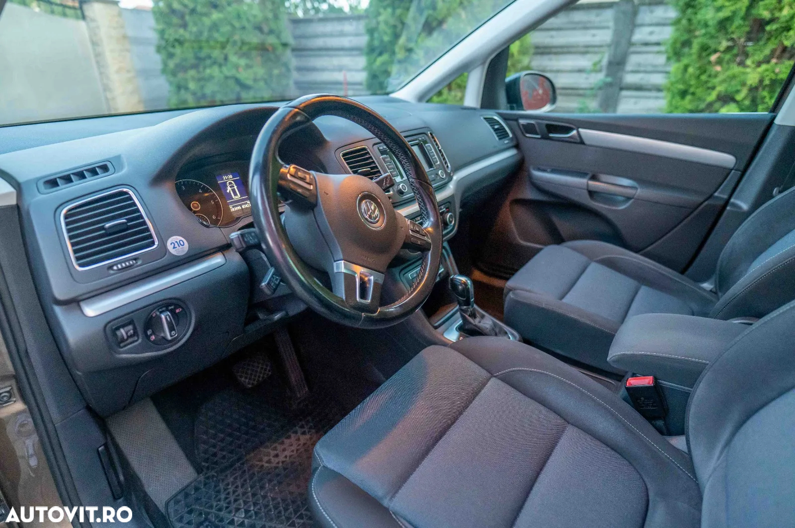 Volkswagen Sharan 2.0 TDI DSG Blue Motion Highline - 11