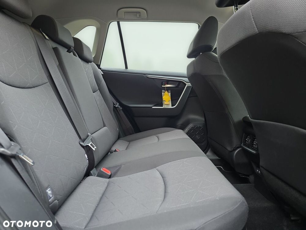 Toyota RAV4 - 13