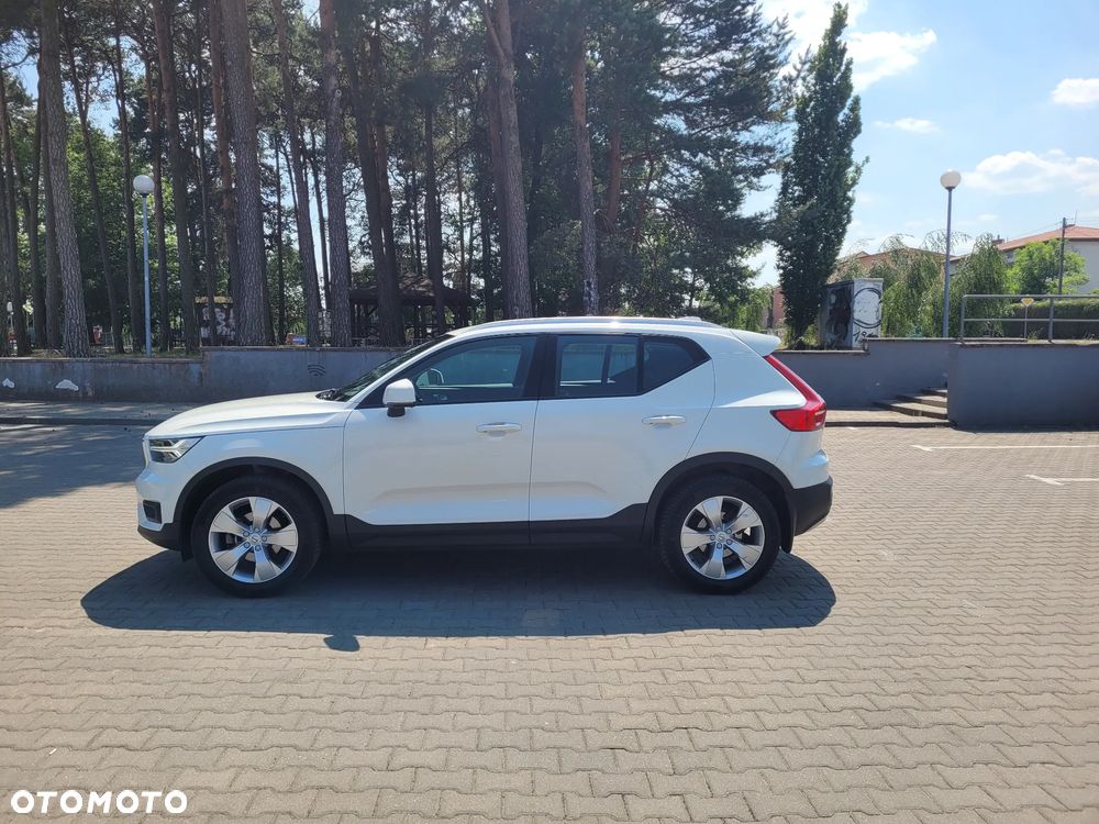 Volvo XC 40 T2 Momentum - 2