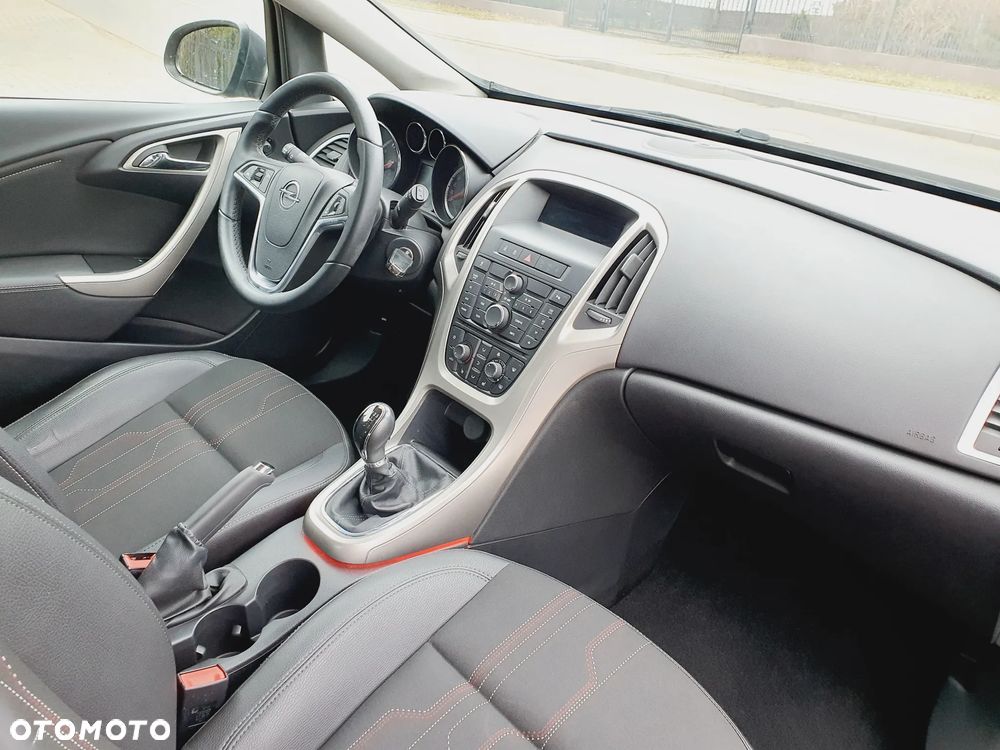 Opel Astra 1.4 Turbo - 22