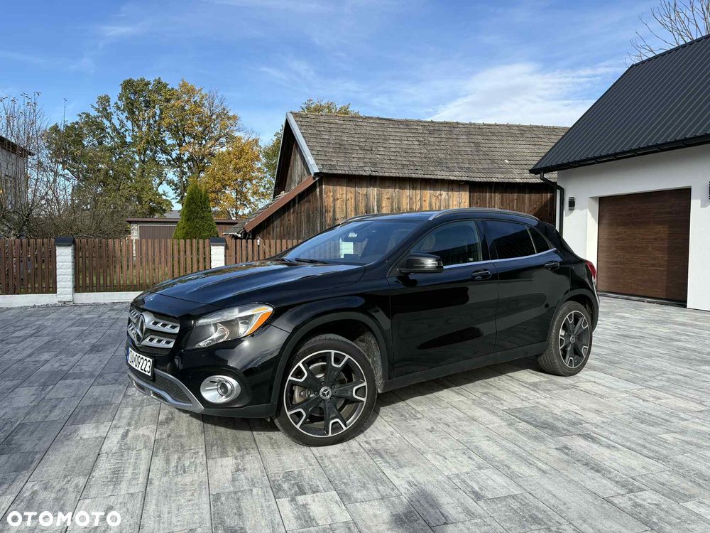 Mercedes-Benz GLA 250 4-Matic - 1