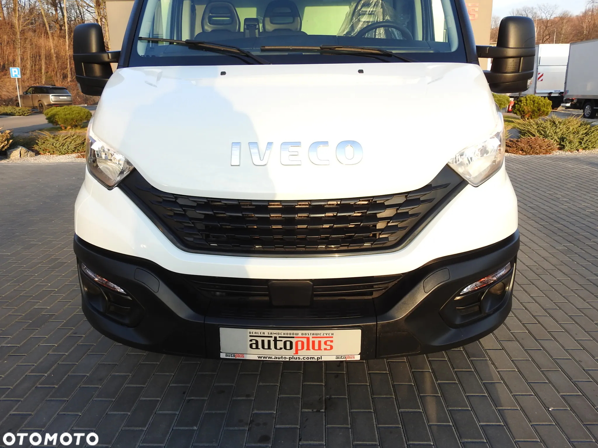 Iveco DAILY 35S16 KONTENER WINDA 8 PALET TEMPOMAT KLIMATYZACJA BLIŹNIACZE KOŁA 160KM [ 689599 ] - 14