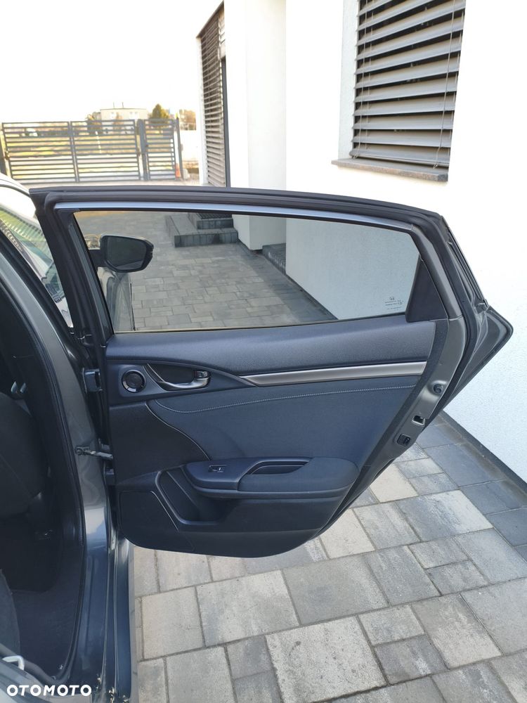 Honda Civic 1.0 i-VTEC Turbo Executive Premium - 23