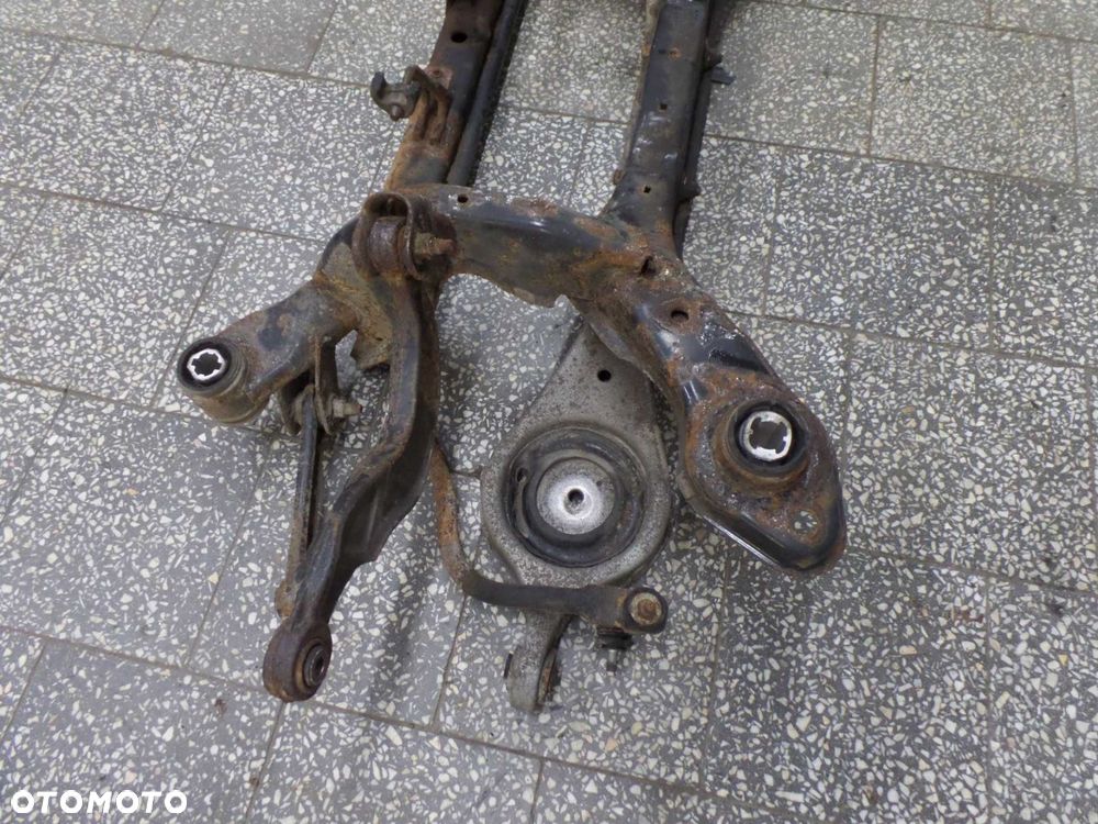 VOLVO V70 III 07-14 WOZEK BELKA SANKI ZAWIESZENIA TYL - 5