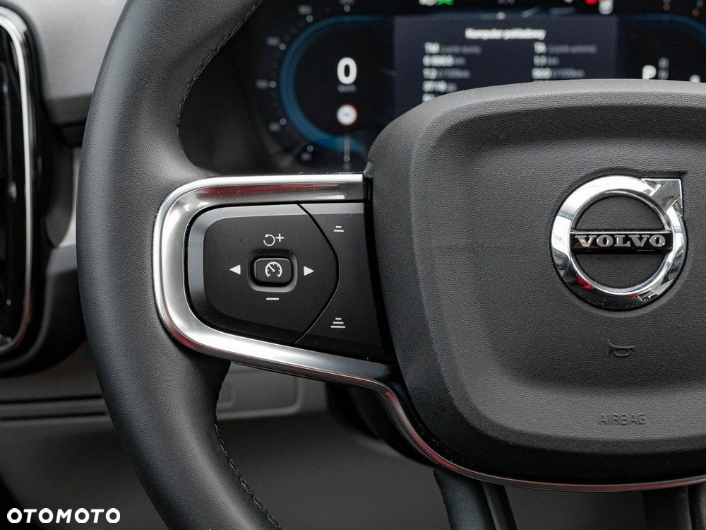 Volvo XC 40 B3 Plus Bright - 17