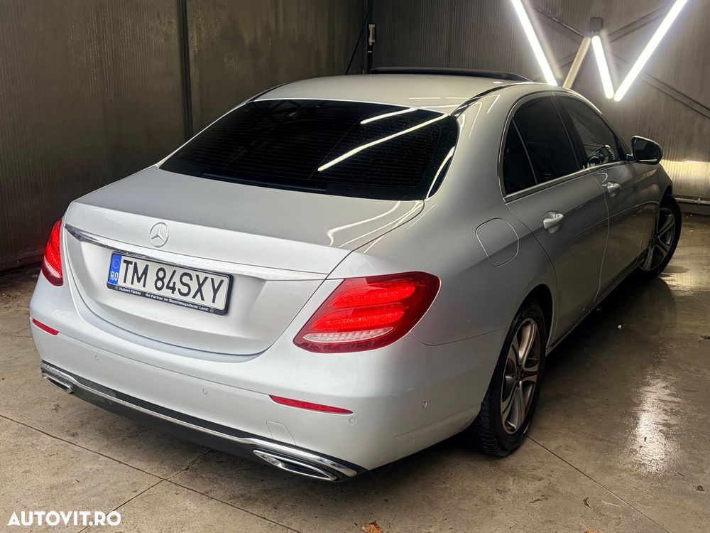 Mercedes-Benz E 220 d Aut. - 2