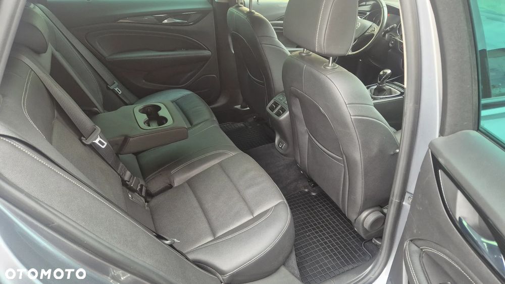 Opel Insignia Grand Sport 2.0 Diesel Business Innovation - 17