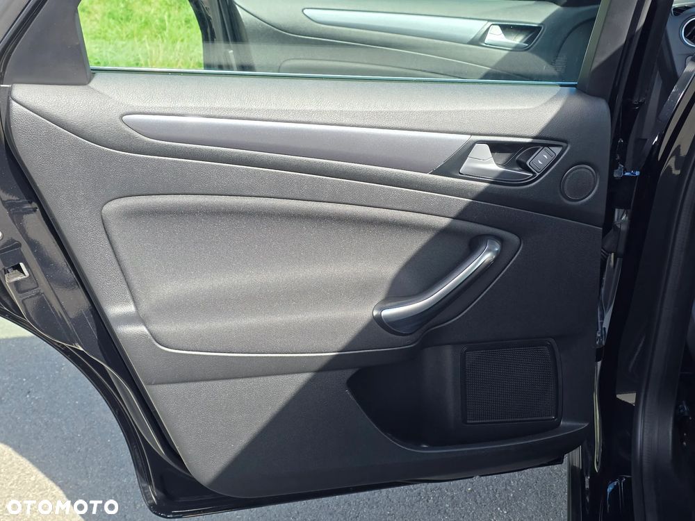Ford Mondeo 1.6 TDCi Ambiente - 14