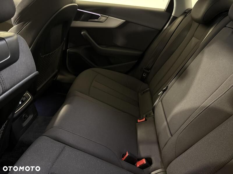 Audi A4 40 TDI Quattro Advanced S tronic - 22