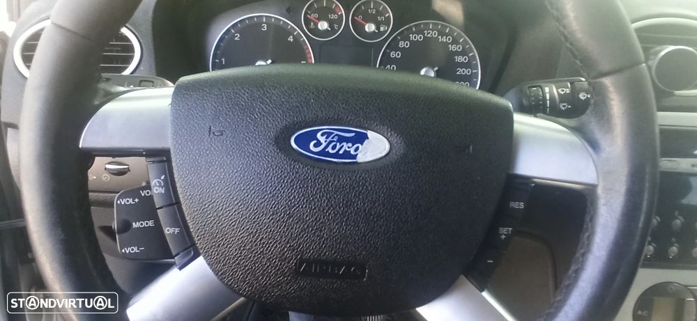Ford Focus SW 1.6 TDCi Titanium DPF - 7
