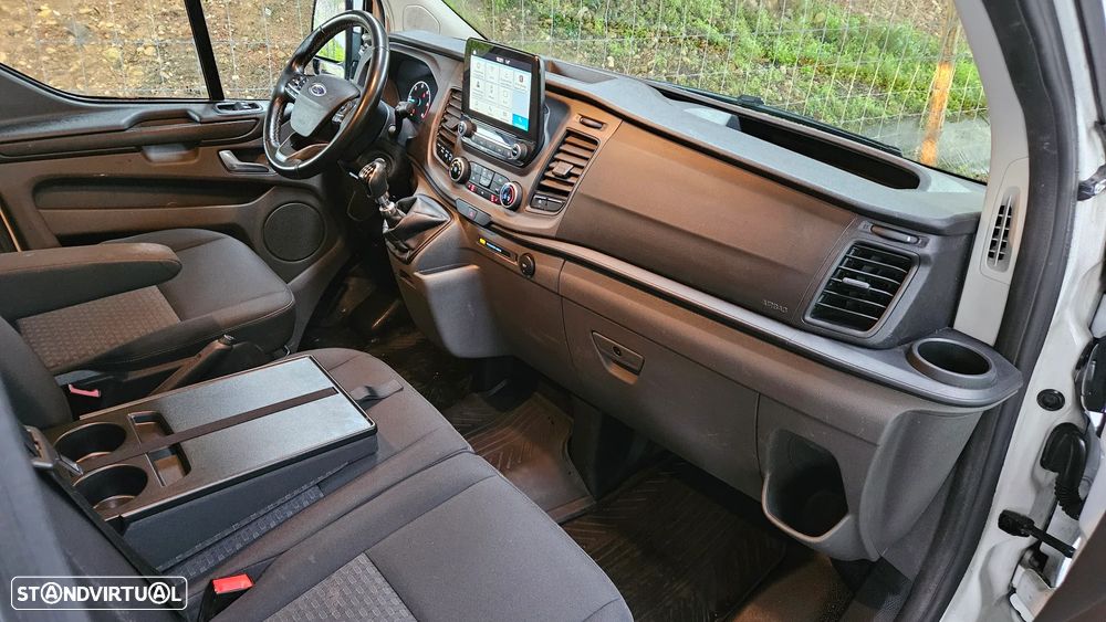 Ford Transit Custom LONGA L2H1 2.0 TDCI 3L - 27