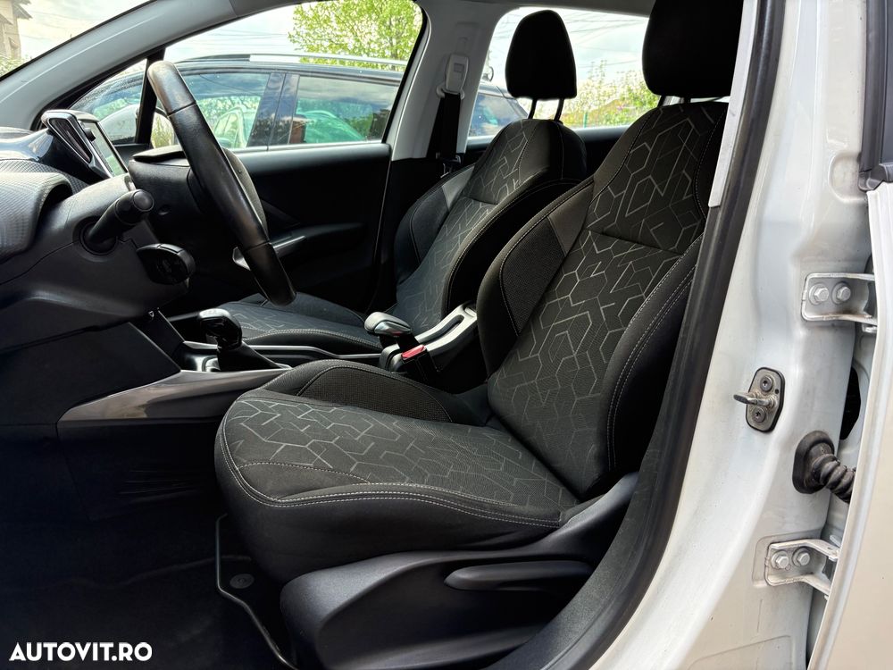 Peugeot 2008 PureTech 110 Stop&Start Business-Line - 10