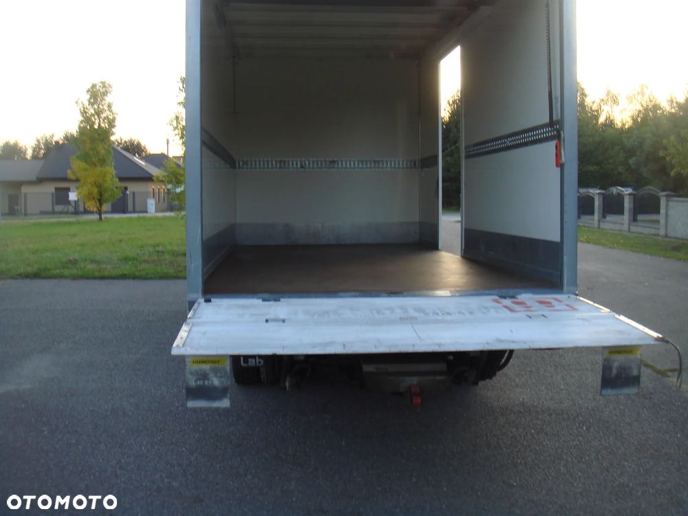 Mitsubishi FUSO CANTER - 25