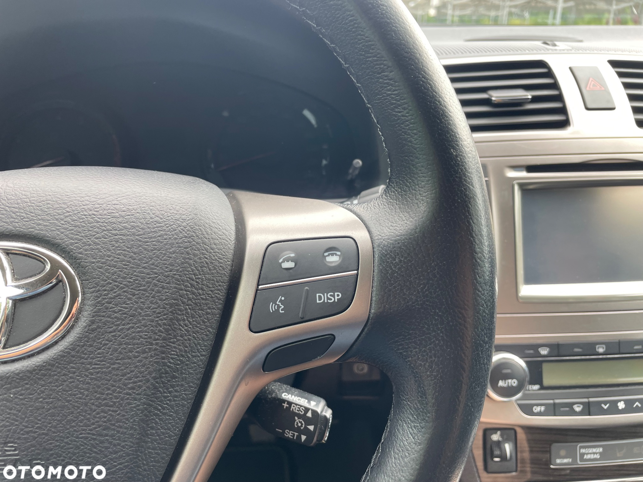 Toyota Avensis 1.8 Executive - 25