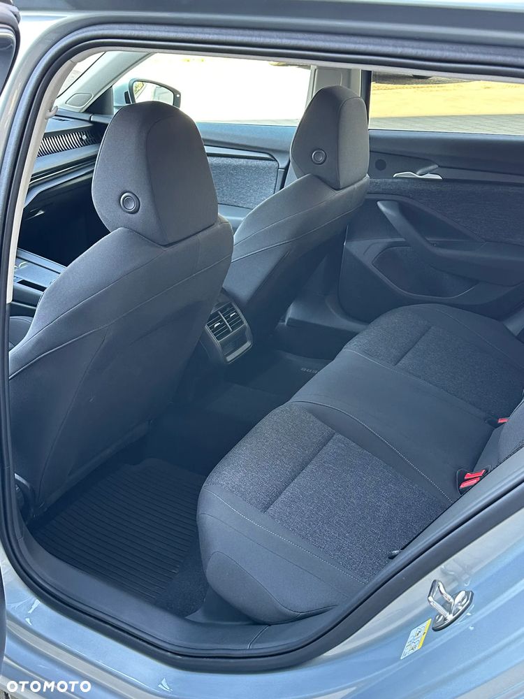 Skoda Superb 1.5 TSI mHEV Selection DSG - 11