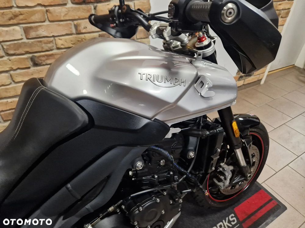 Triumph Tiger - 13