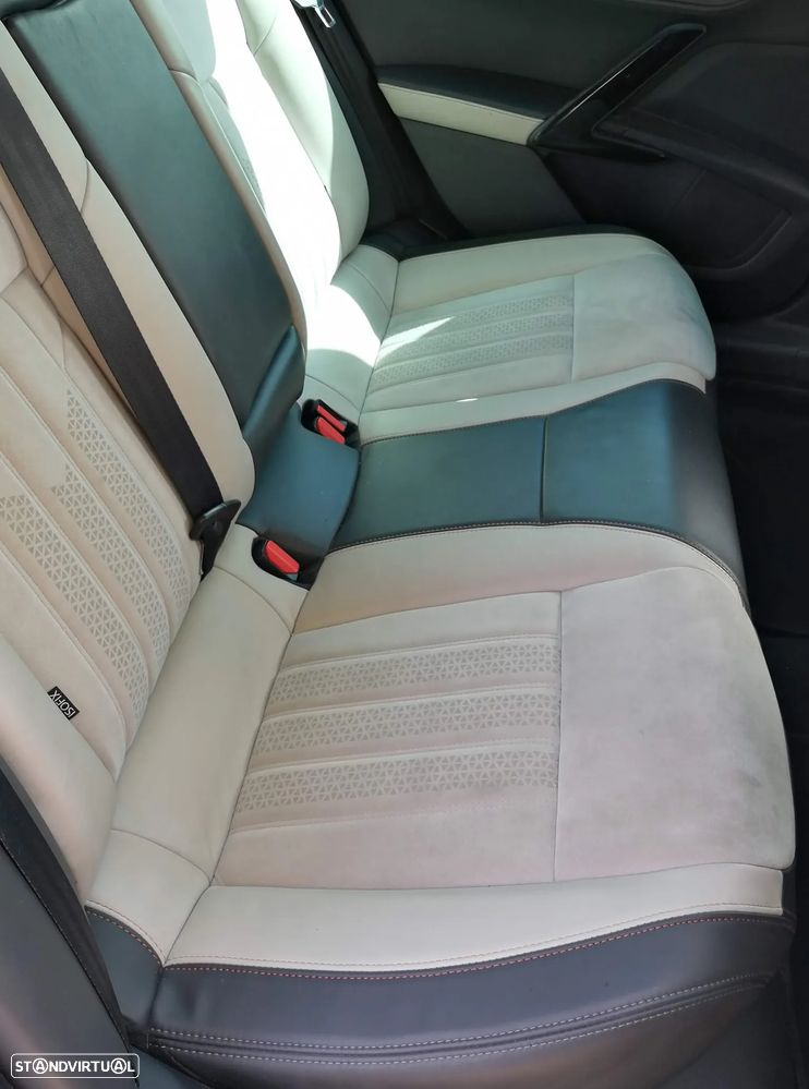 Peugeot 508 RXH 2.0 HDi Hybrid4 2-Tronic - 12