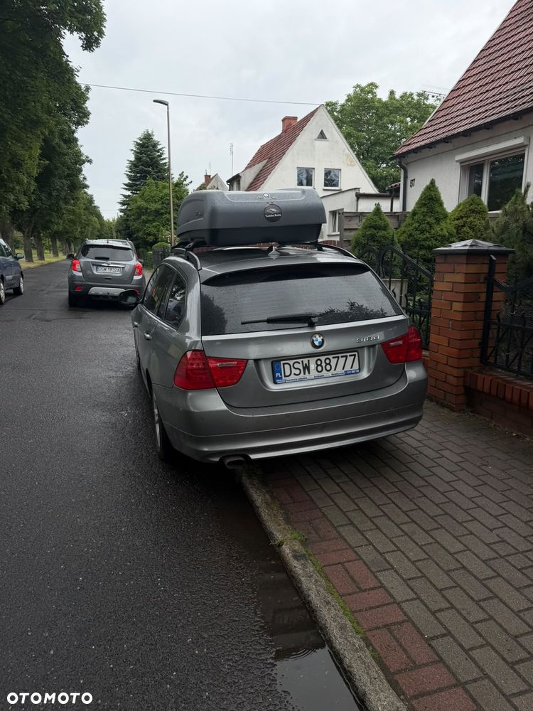 BMW Seria 3 318d - 4
