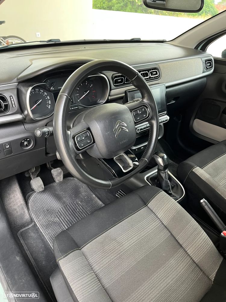 Citroën C3 1.2 PureTech Shine - 4